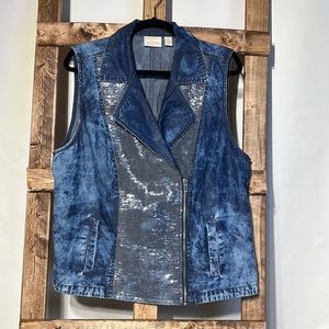 Chicos sparkly jean vest. Size 3. Two side slit pockets. Zipper upfront EUC.